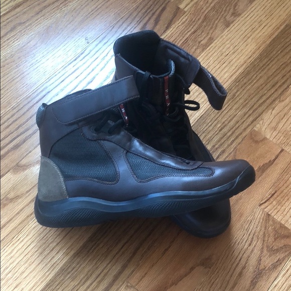 Prada Nevada + Bike - Picture 2 of 5